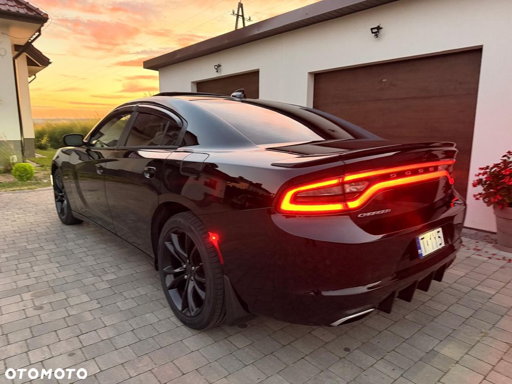 Dodge Charger - 4