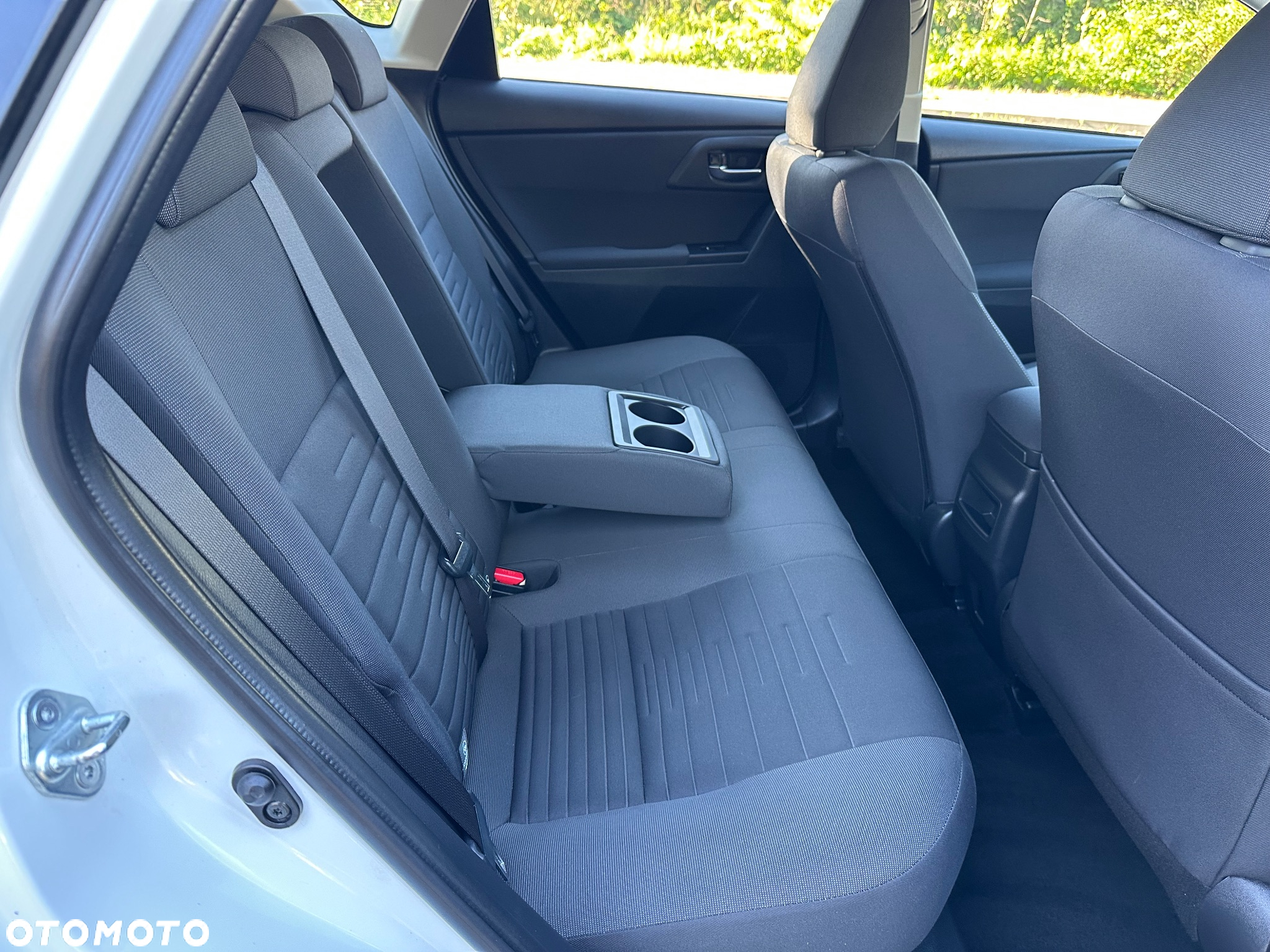 Toyota Auris 1.8 VVT-i Hybrid Automatik Comfort - 12