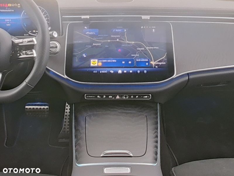Mercedes-Benz Klasa E 300e 4Matic 9G-TRONIC Edition AMG Line - 8