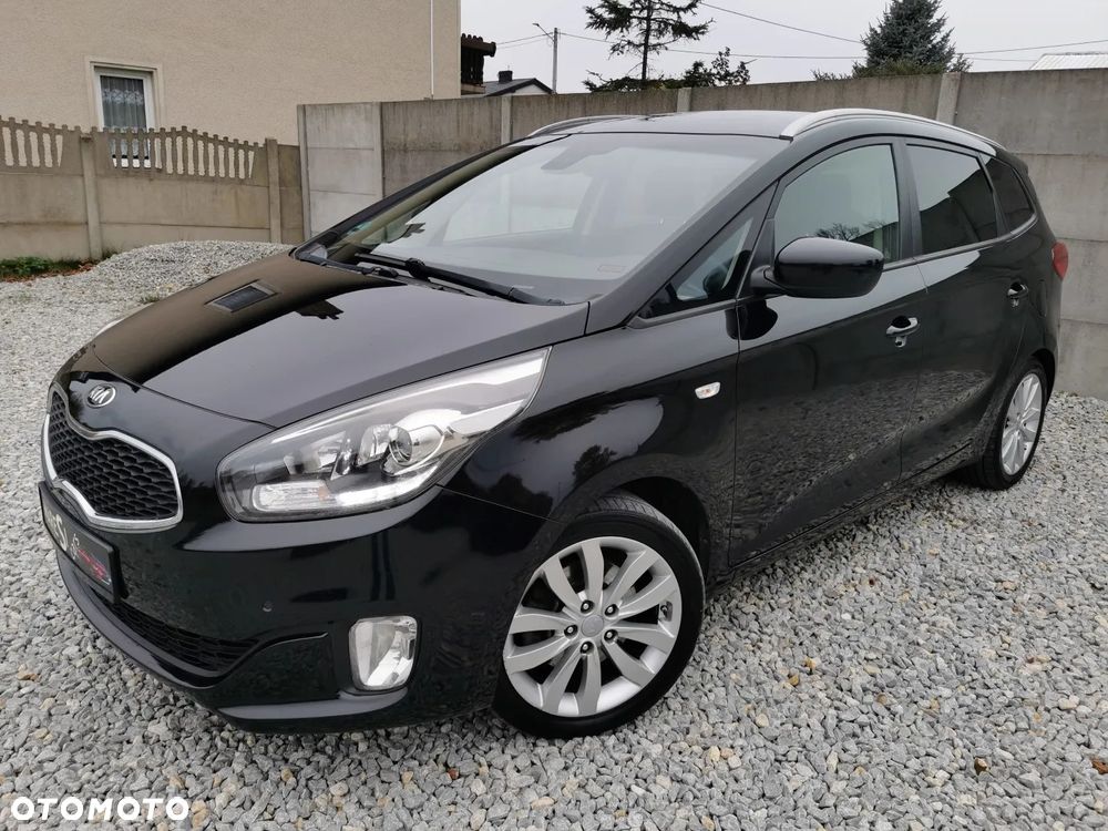 Kia Carens - 3