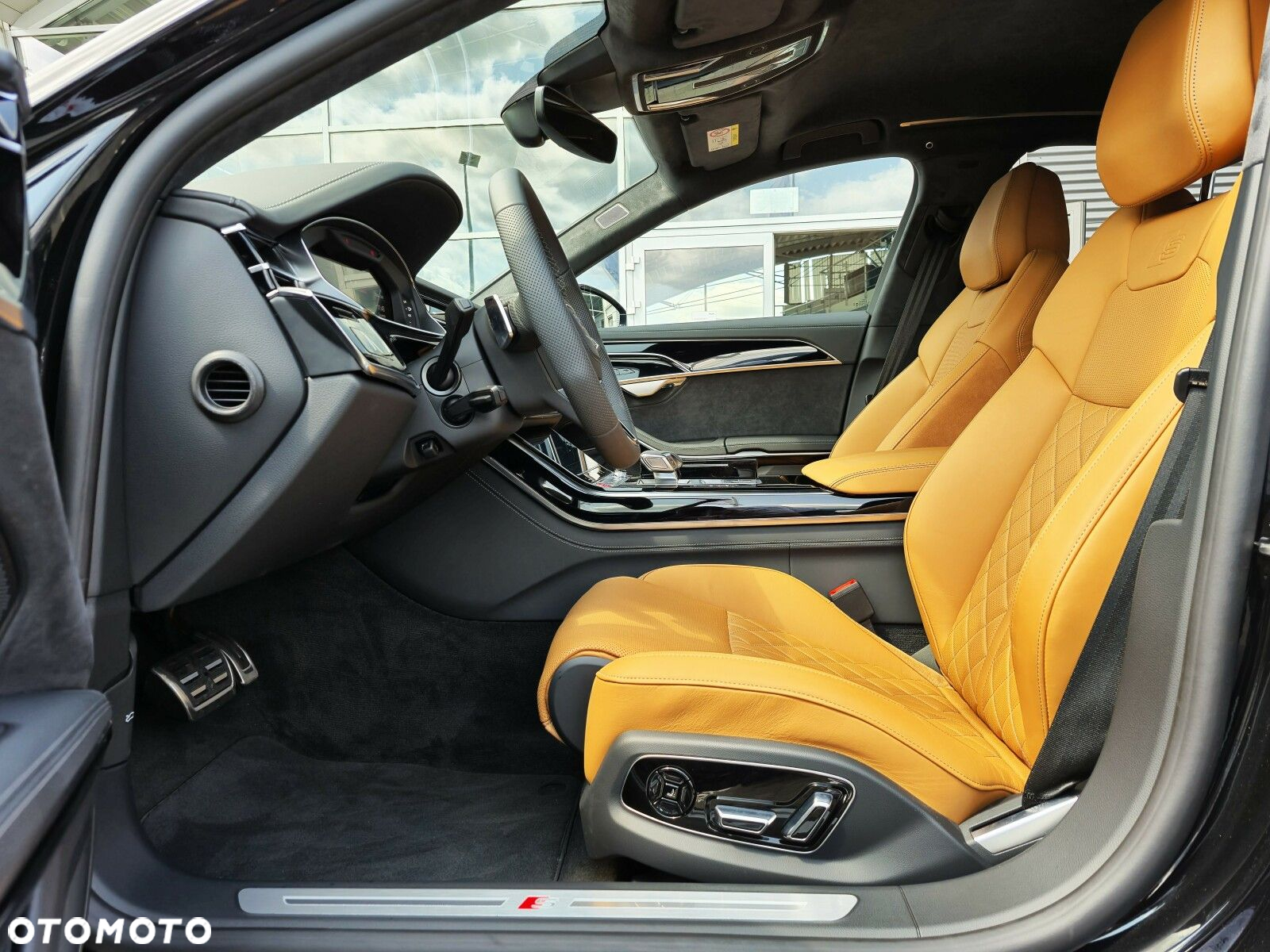 Audi S8 - 11