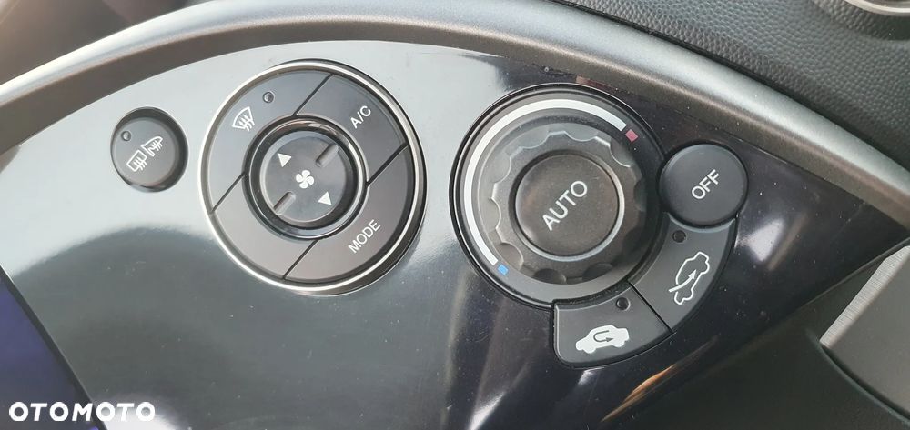 Honda Civic 1.4 Comfort - 23