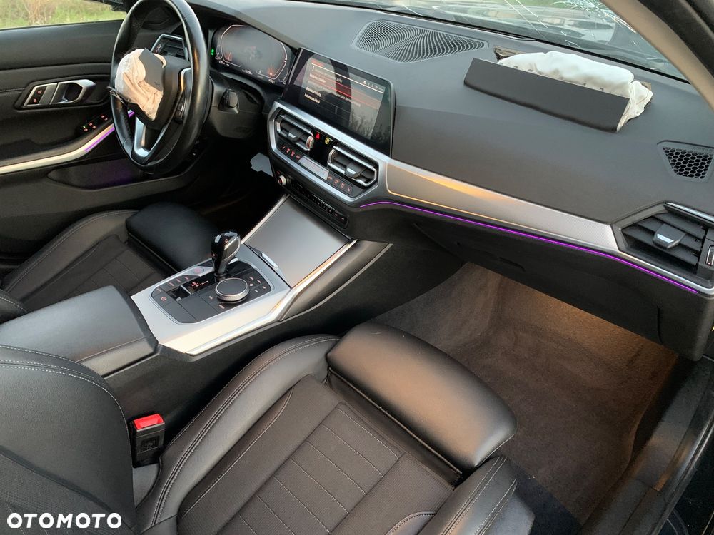 BMW Seria 3 318d Sport Line Shadow - 17