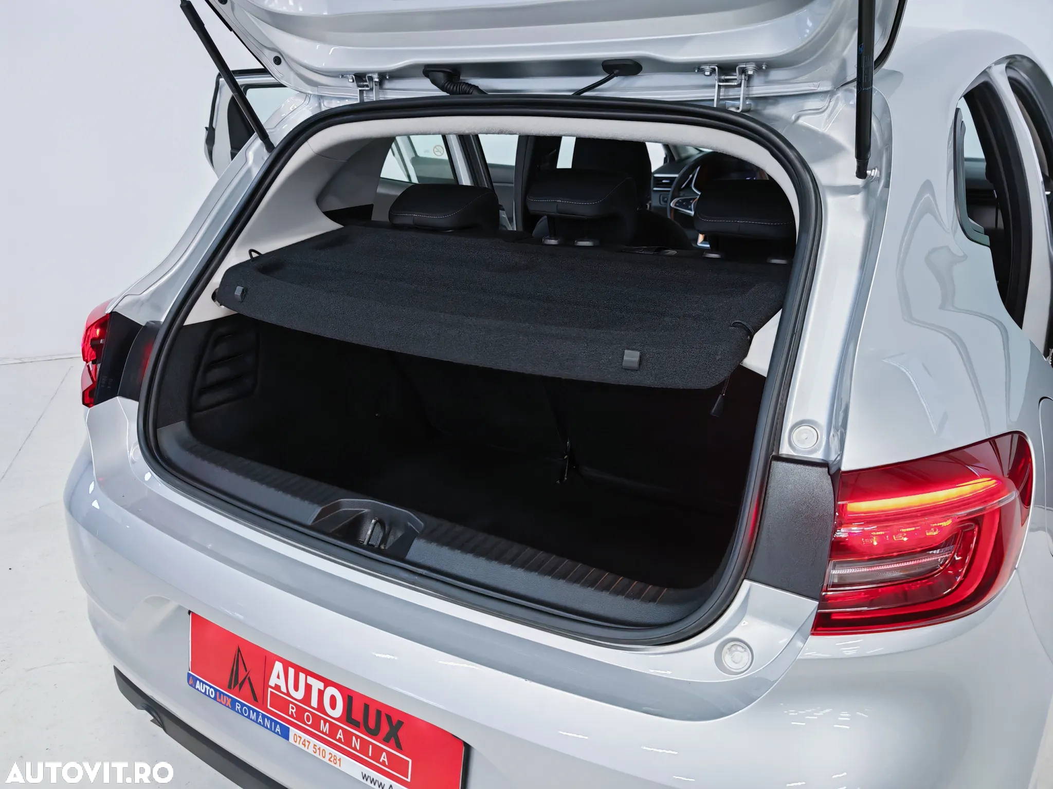 Renault Clio TCe 90 CVT TECHNO - 26