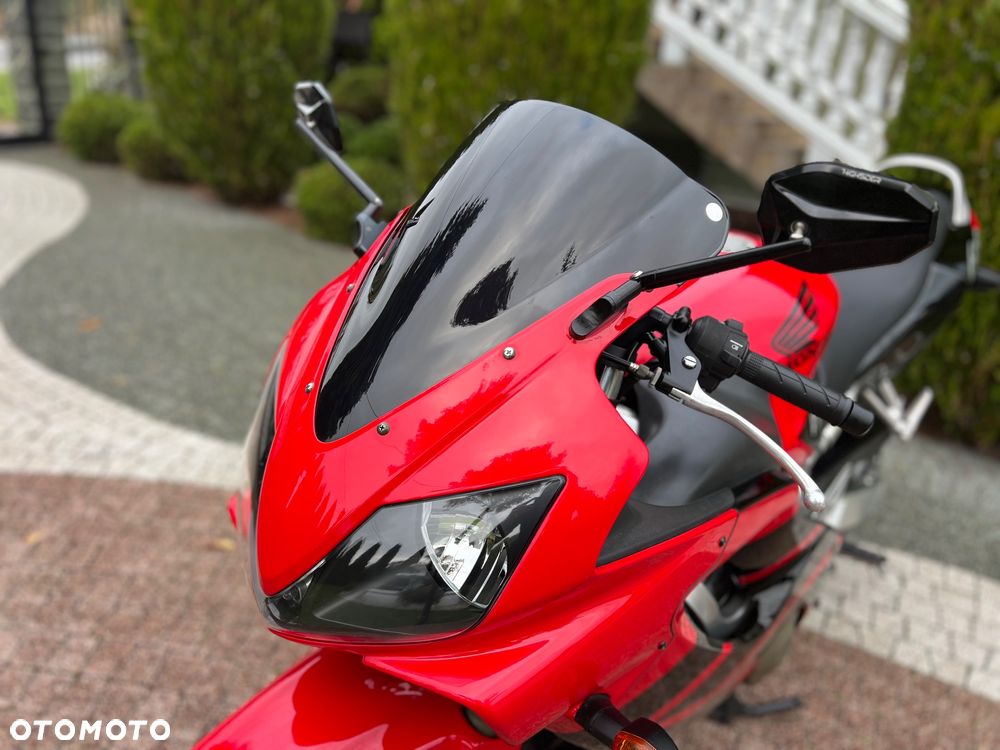 Honda CBR - 26