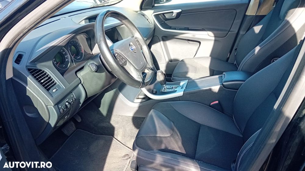 Volvo XC 60 - 8