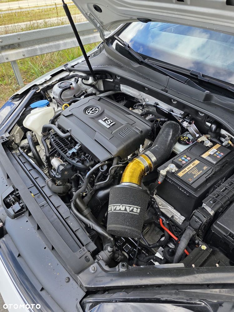 Volkswagen Golf - 21