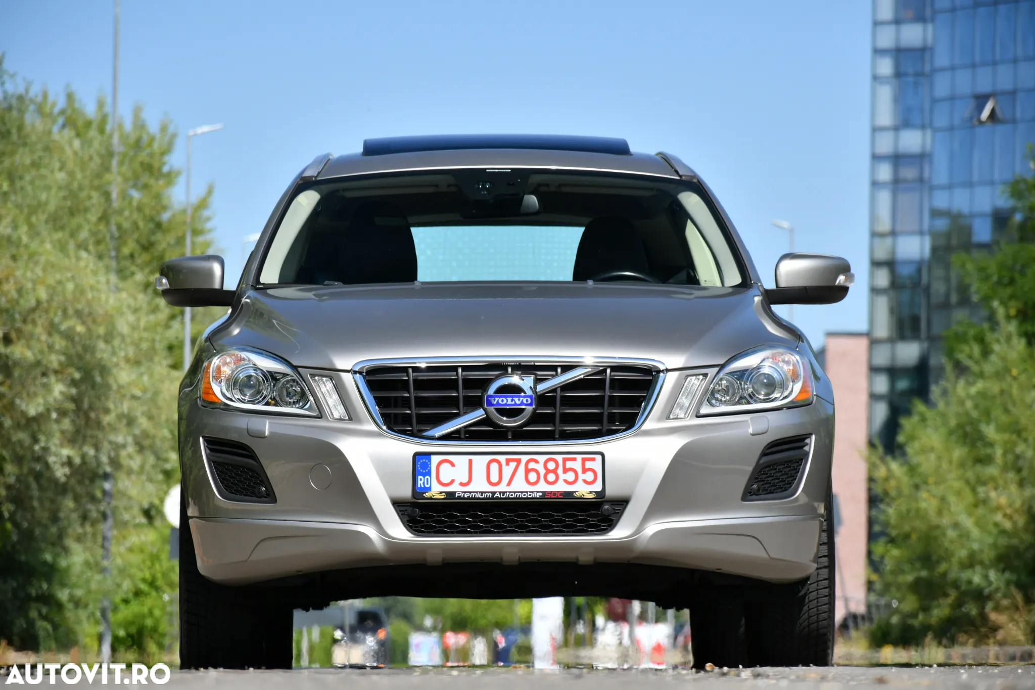 Volvo XC 60 D5 AWD Aut. Summum - 2