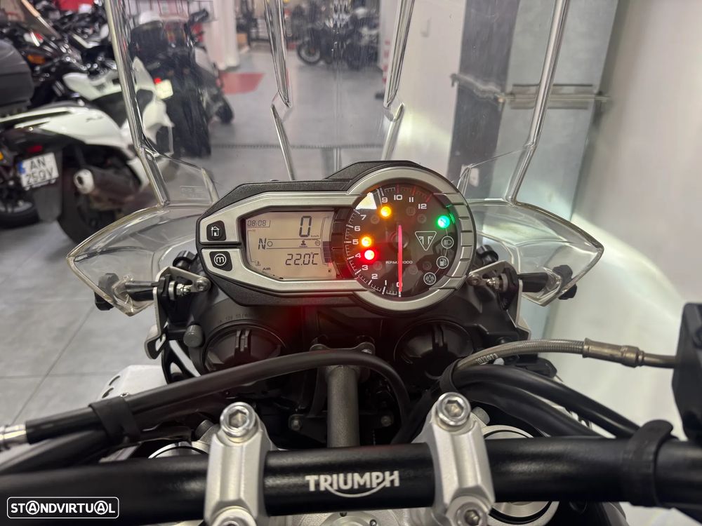 Triumph Tiger 800 XRx - 6