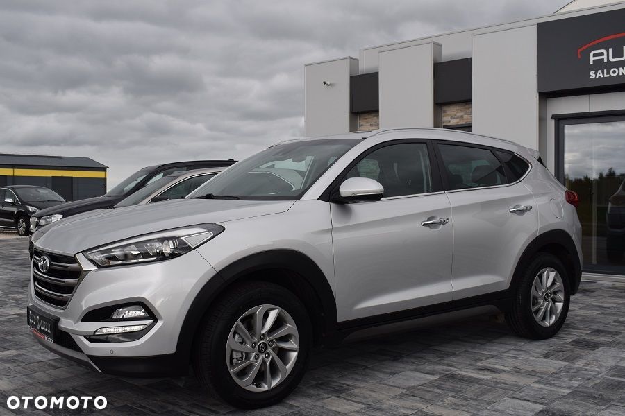 Hyundai Tucson 1.7 CRDI BlueDrive GO 2WD - 2