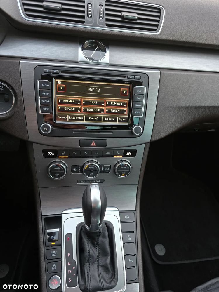 Volkswagen Passat 2.0 TDI Comfortline DSG - 20