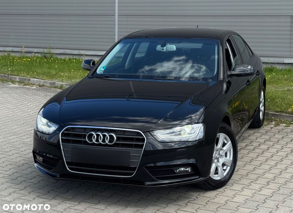 Audi A4 Limousine - 19