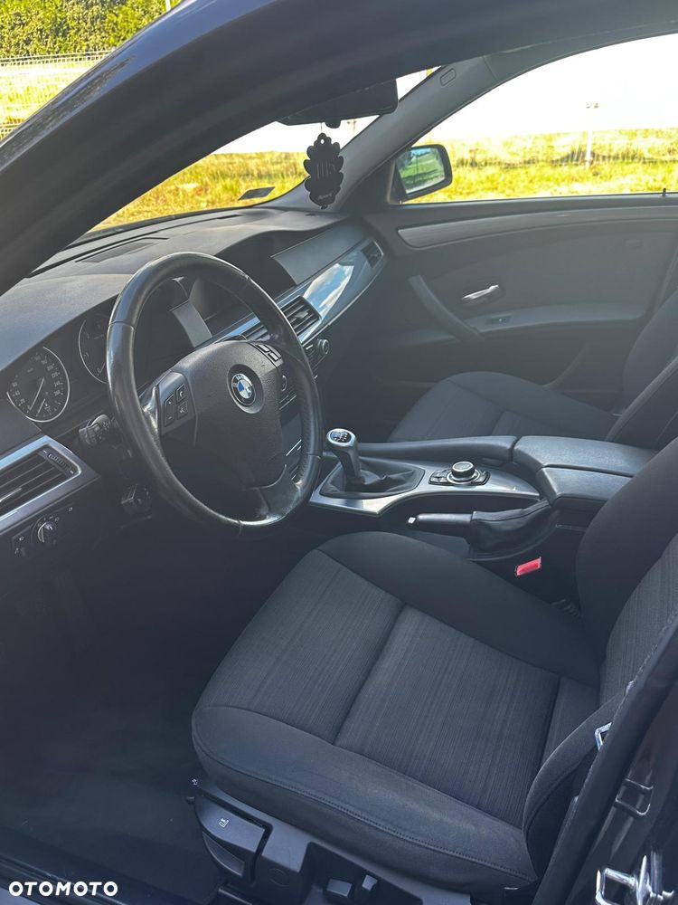 BMW Seria 5 520d - 6