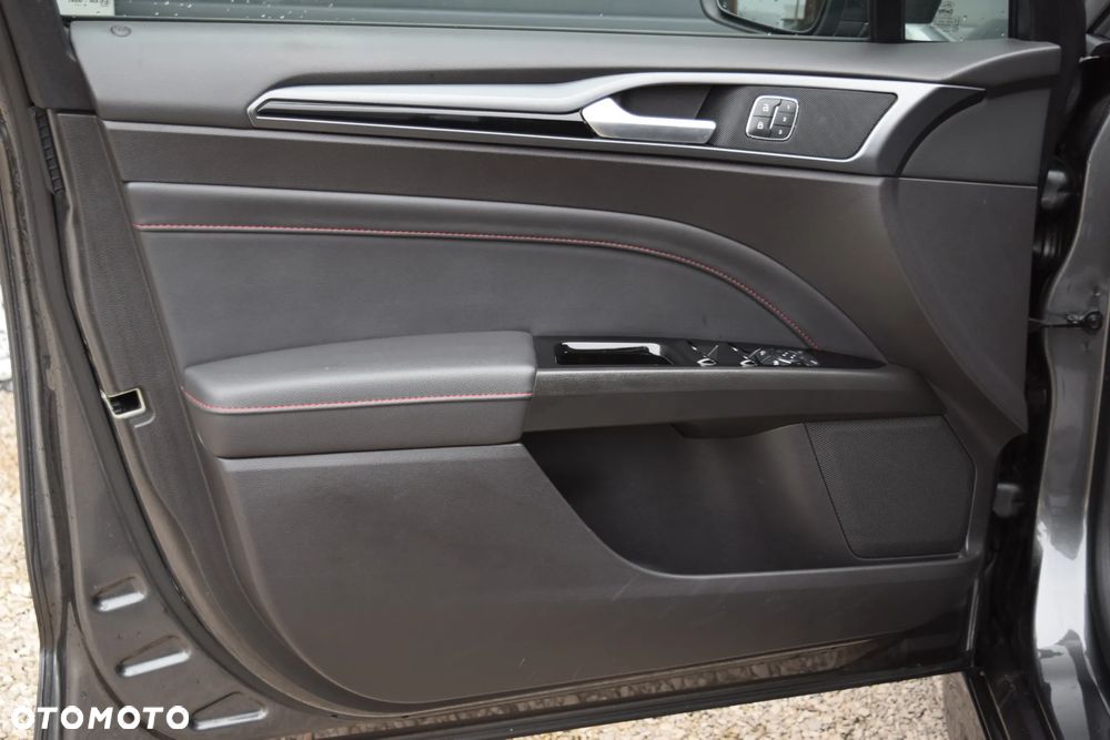 Ford Mondeo 2.0 TDCi STart-Stopp PowerShift-Aut ST-Line - 19