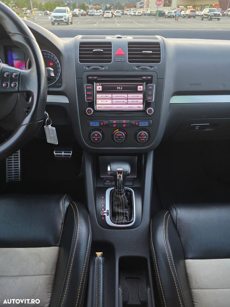 Volkswagen Golf 2.0 GTI DSG - 9