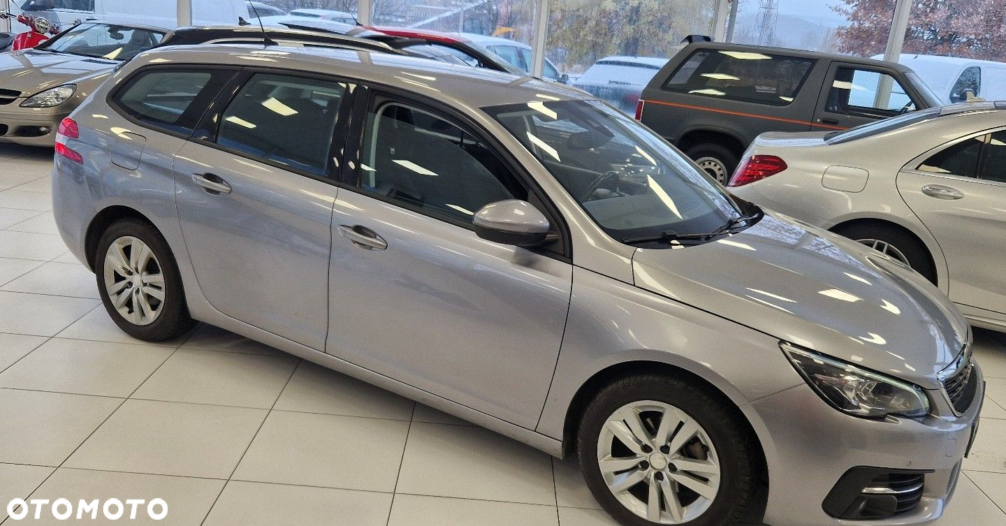 Peugeot 308 - 6