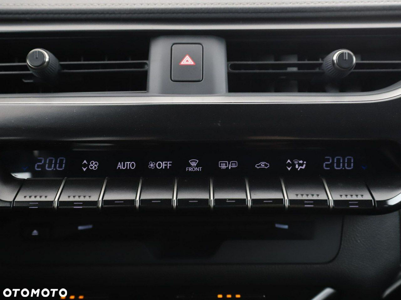 Lexus UX 250h Prestige 2WD - 27