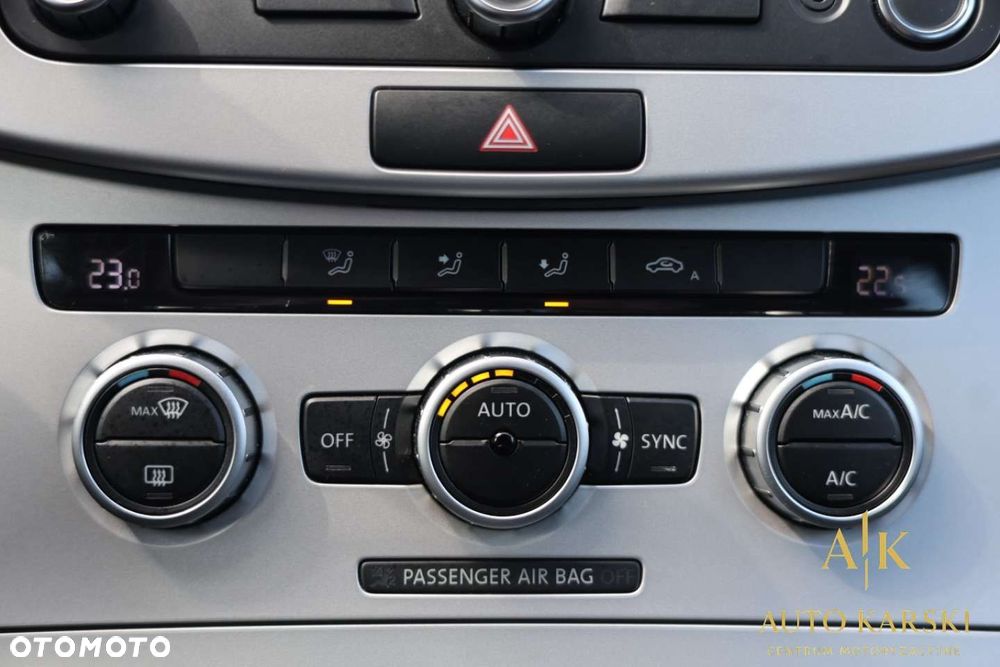 Volkswagen Passat - 29