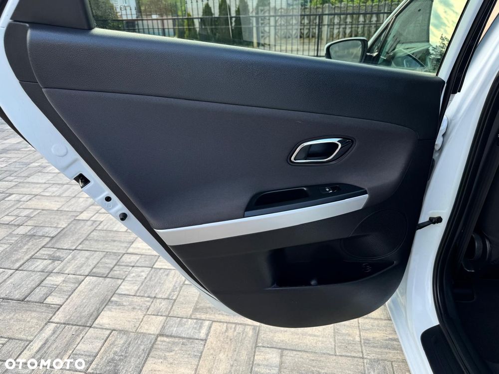 Kia Ceed 1.4 CVVT Dream-Team Edition - 34