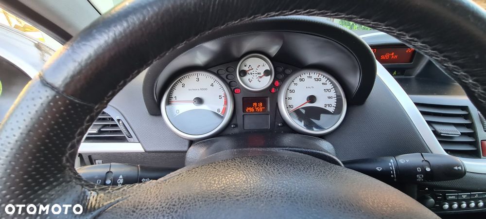 Peugeot 207 1.4 HDi Trendy - 3