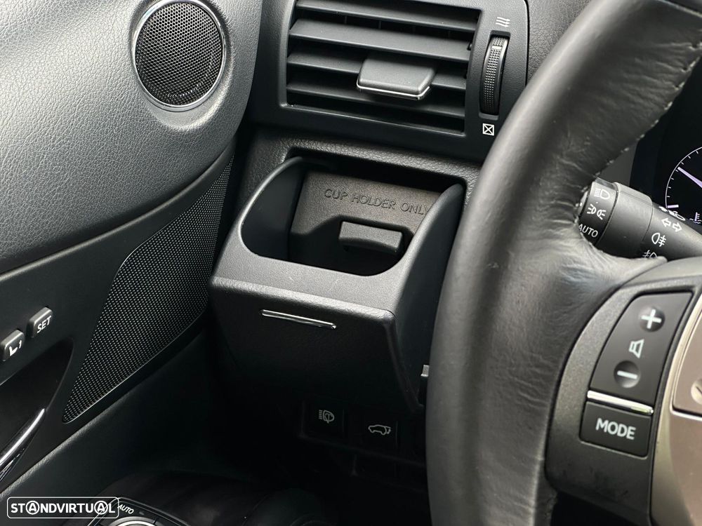 Lexus RX 450h Standard - 30