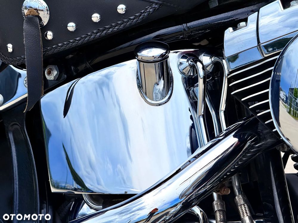 Harley-Davidson Softail Heritage Classic - 16