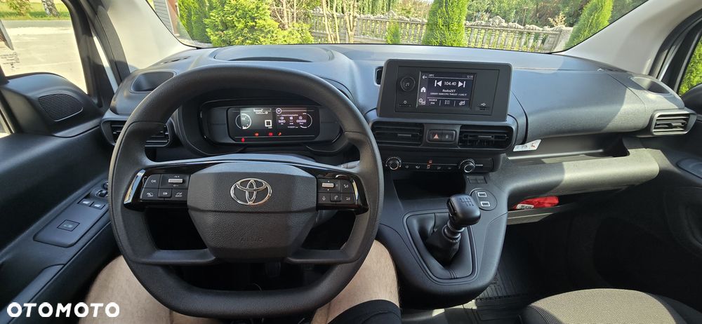 Toyota Proace City - 14