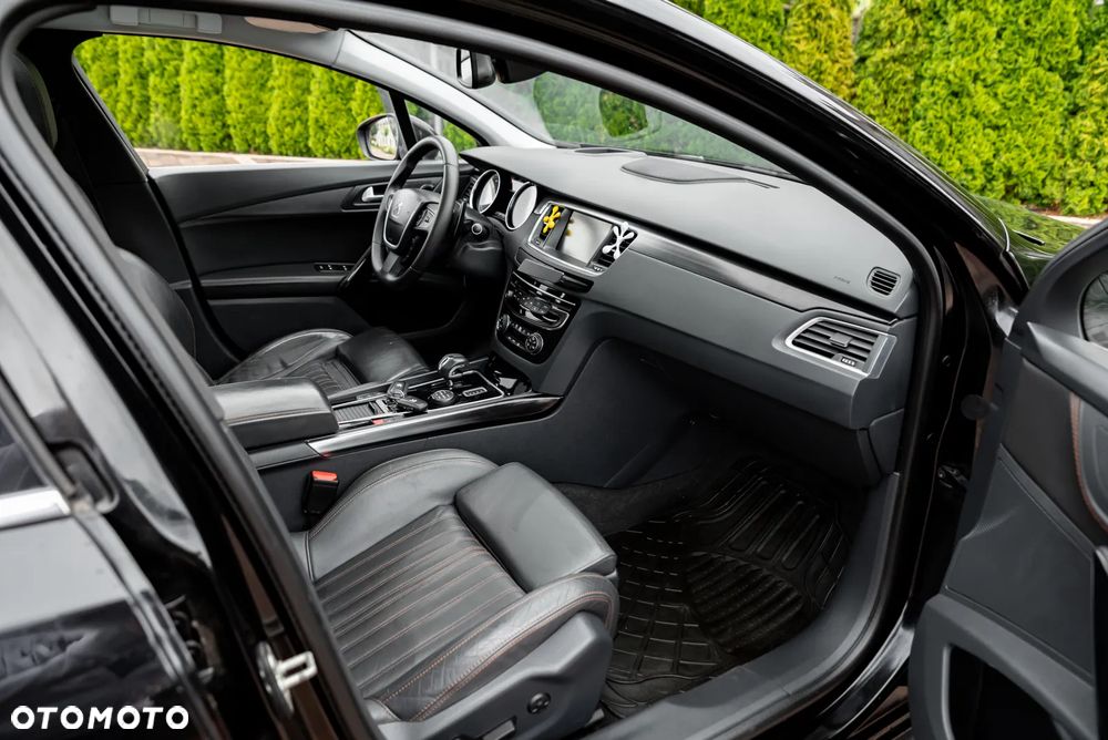 Peugeot 508 RXH Hybrid4 - 23
