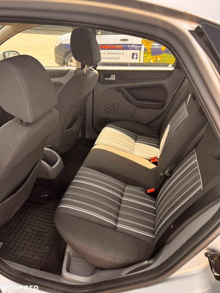 Ford Focus 1.8 TDCi FX Silver / Silver X - 12