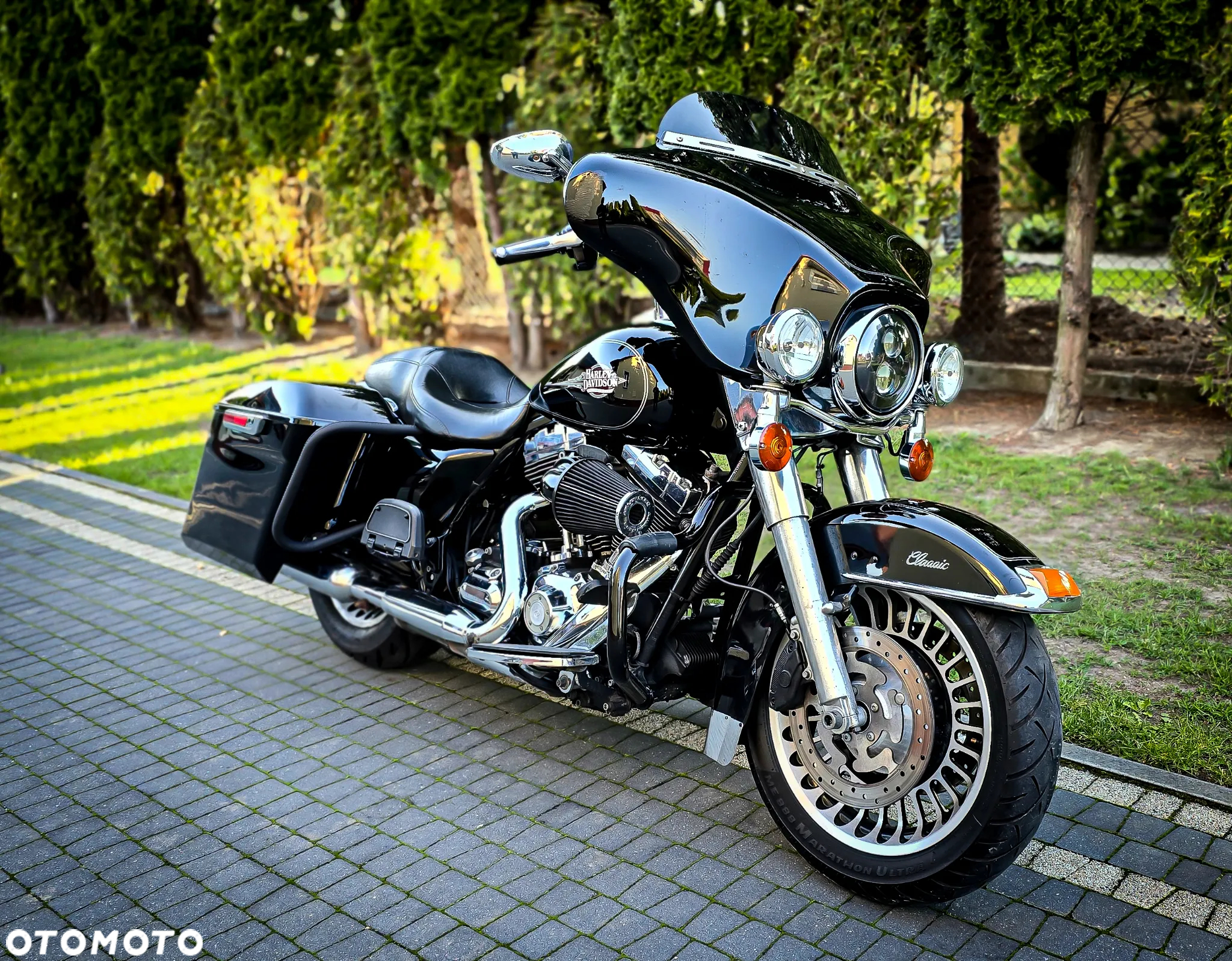 Harley-Davidson FLHS Electra Glide - 2