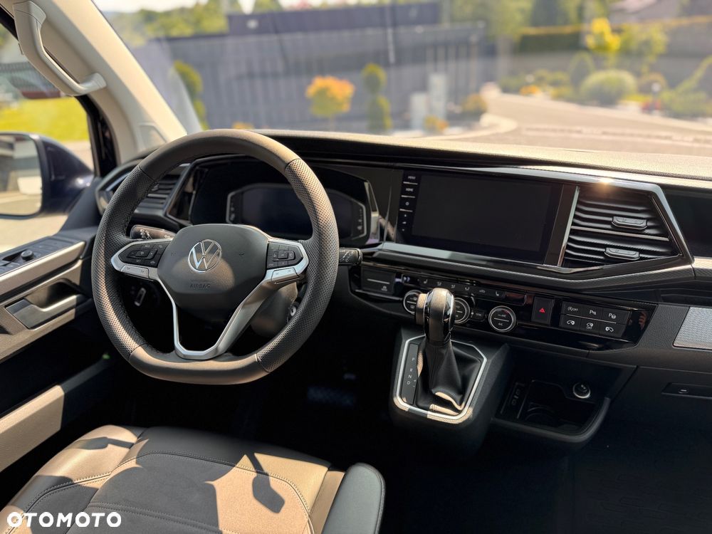 Volkswagen Multivan - 35