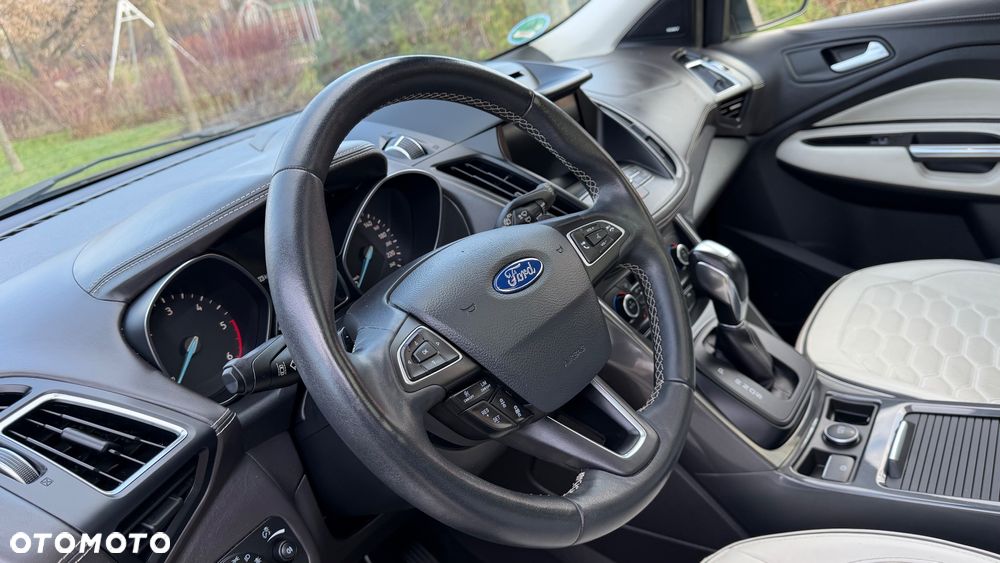 Ford Kuga 2.0 TDCi 4x4 Vignale - 28