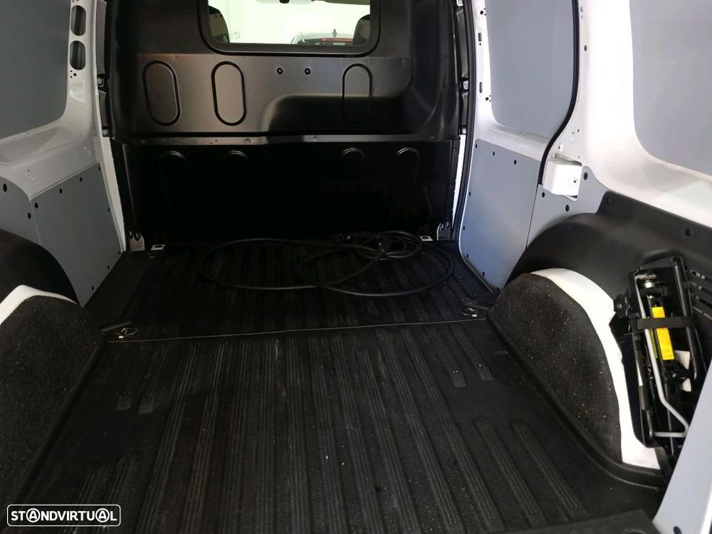 Renault Kangoo Z.E. 33 - 10