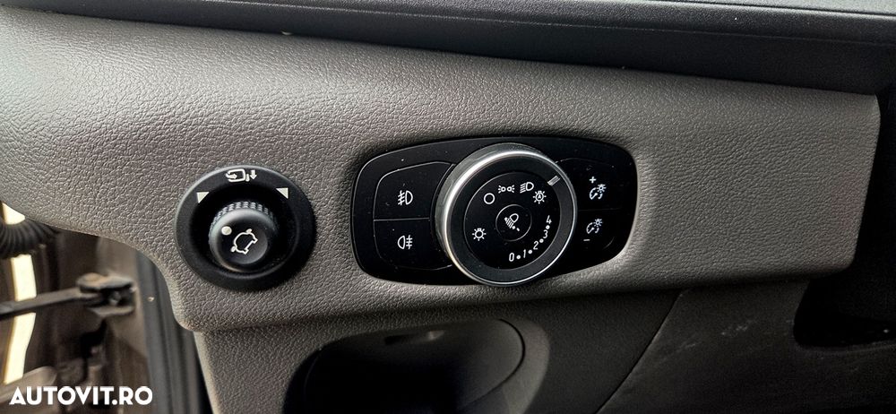 Ford Transit 350 2.0 EcoBlue 130 CP L3H2 Kombi FWD Trend - 11