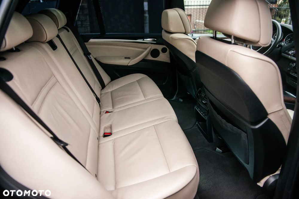BMW X5 xDrive30d - 26