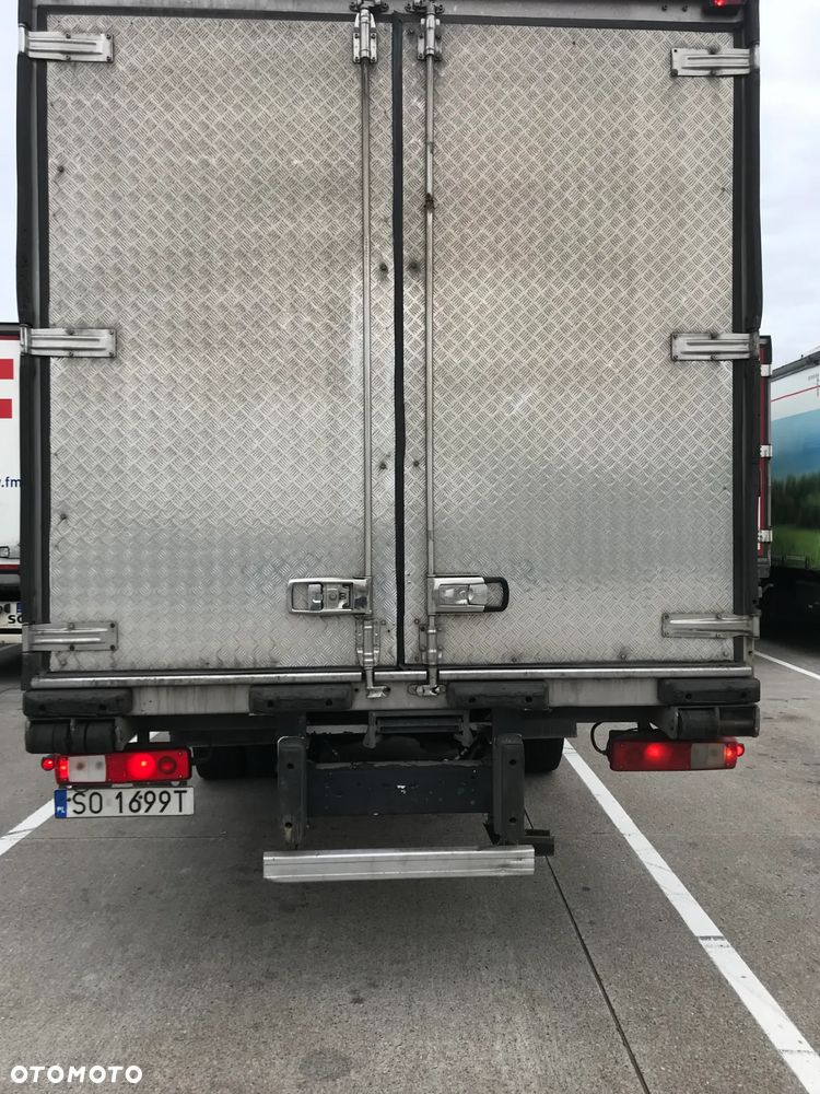 Renault Premium - 10
