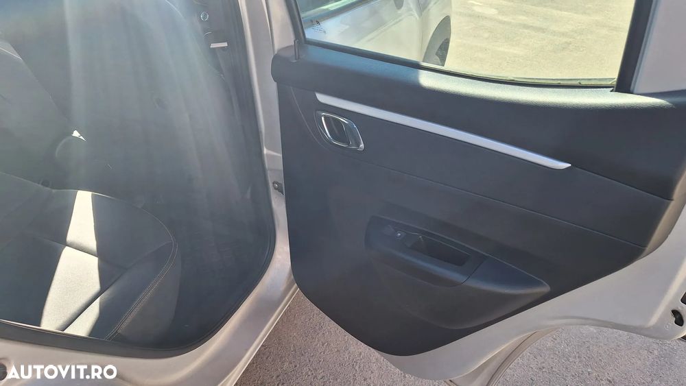 Dacia Spring ESSENTIAL - 19