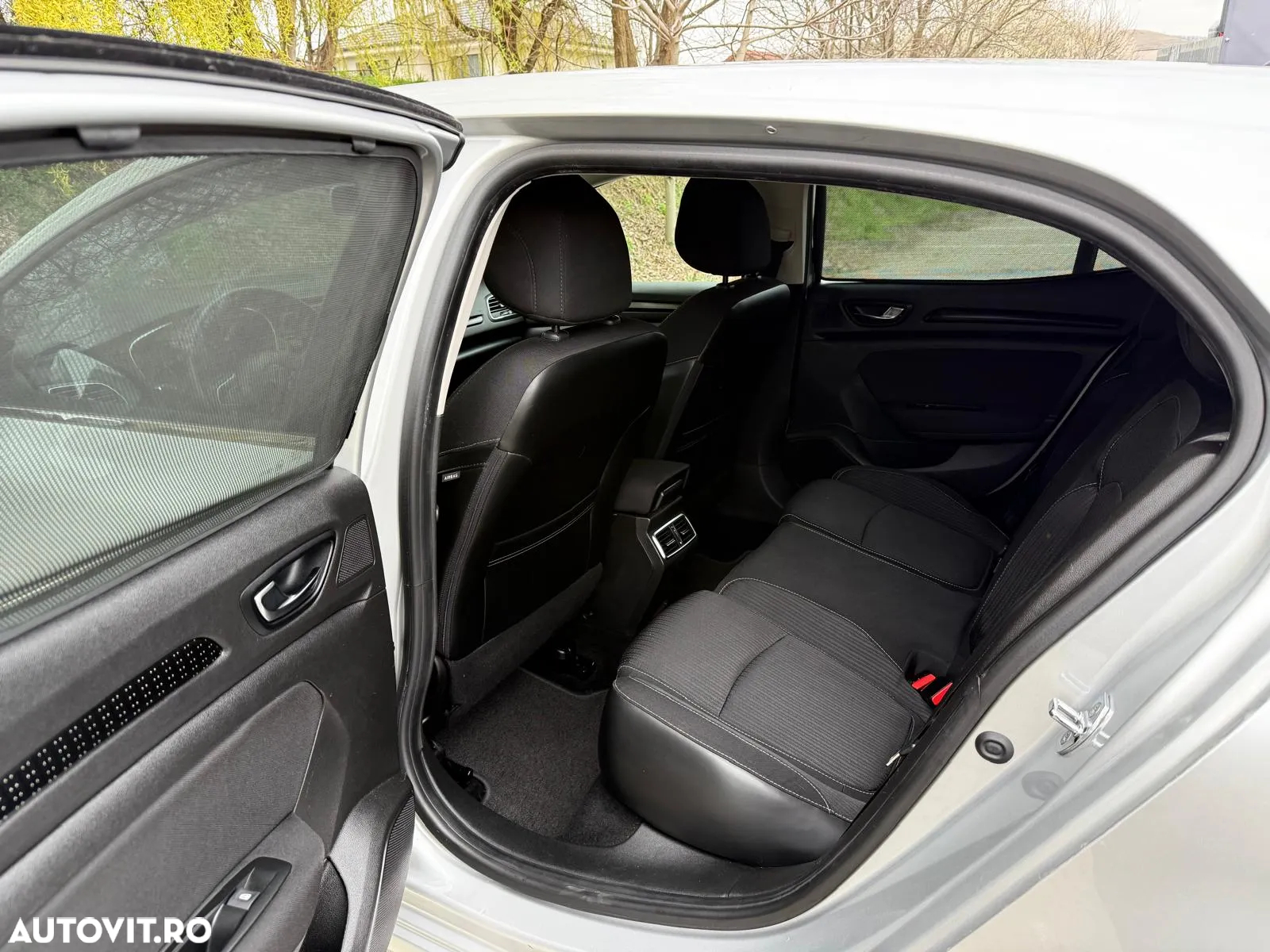 Renault Megane ENERGY dCi EDC Zen - 16