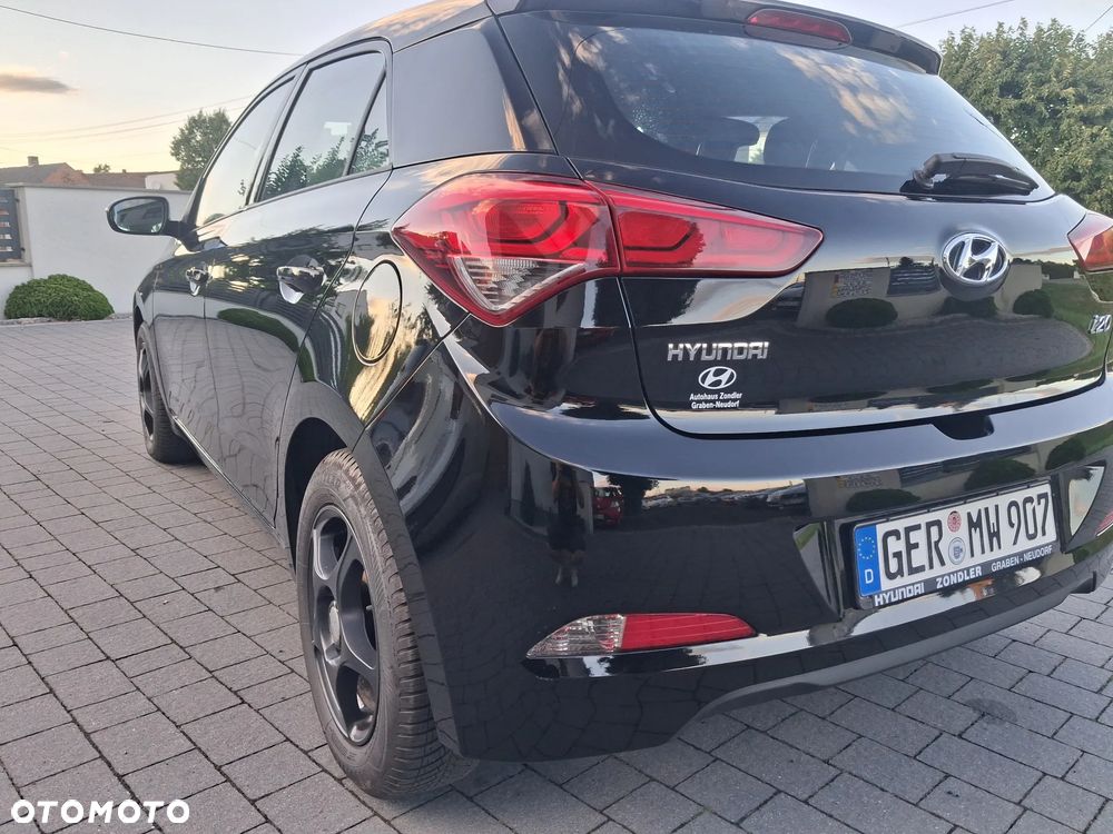 Hyundai i20 - 19