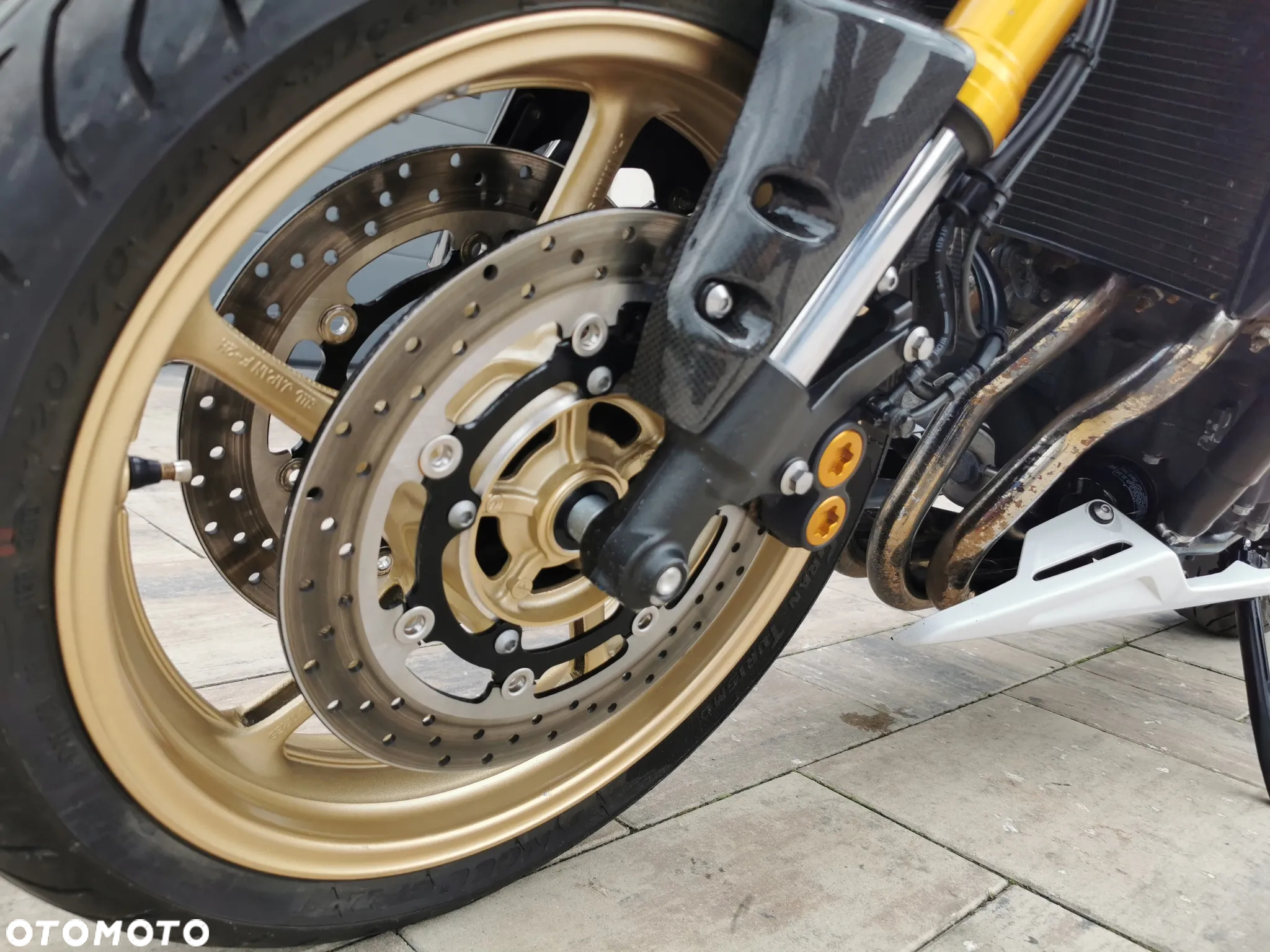 Yamaha FZ8 - 13