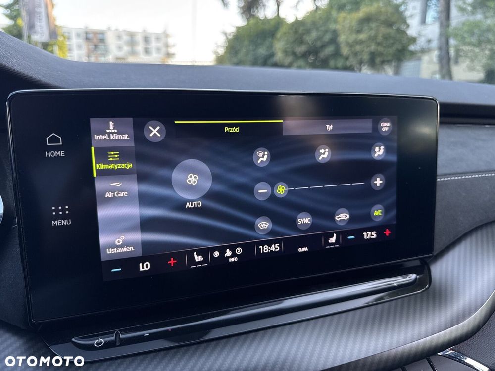 Skoda Octavia 2.0 TDI RS DSG - 24
