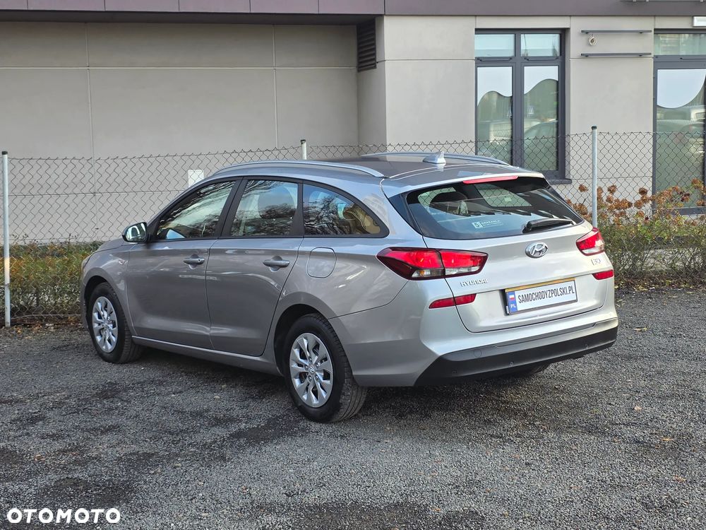 Hyundai i30 1.5 DPI Classic + - 4