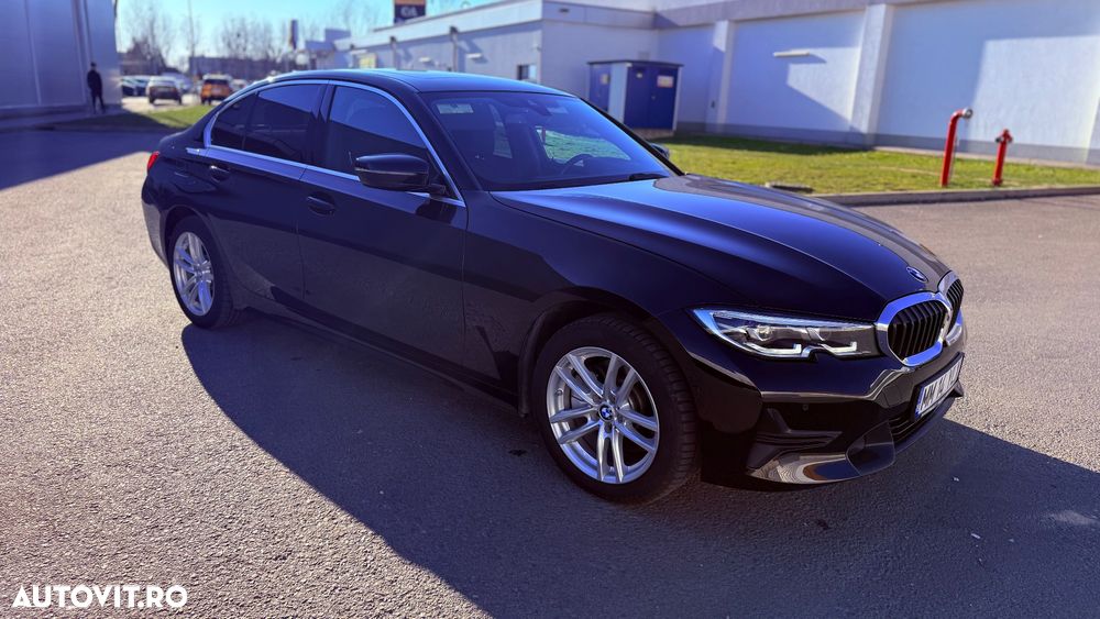 BMW Seria 3 330i xDrive Aut. Sport Line - 28