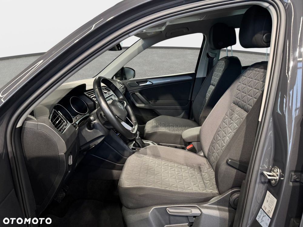 Volkswagen Tiguan - 15