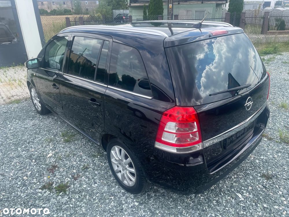 Opel Zafira 1.8 Cosmo Easytronic - 20