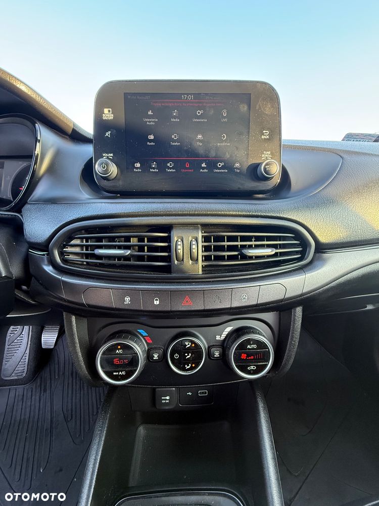 Fiat Tipo 1.4 T-Jet 16v S-Design - 17