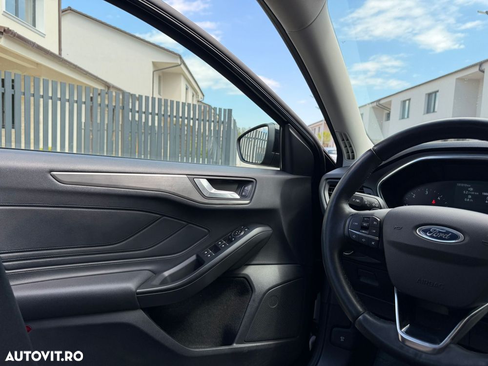 Ford Focus 1.5 EcoBlue Start-Stopp-System Aut. TITANIUM - 20