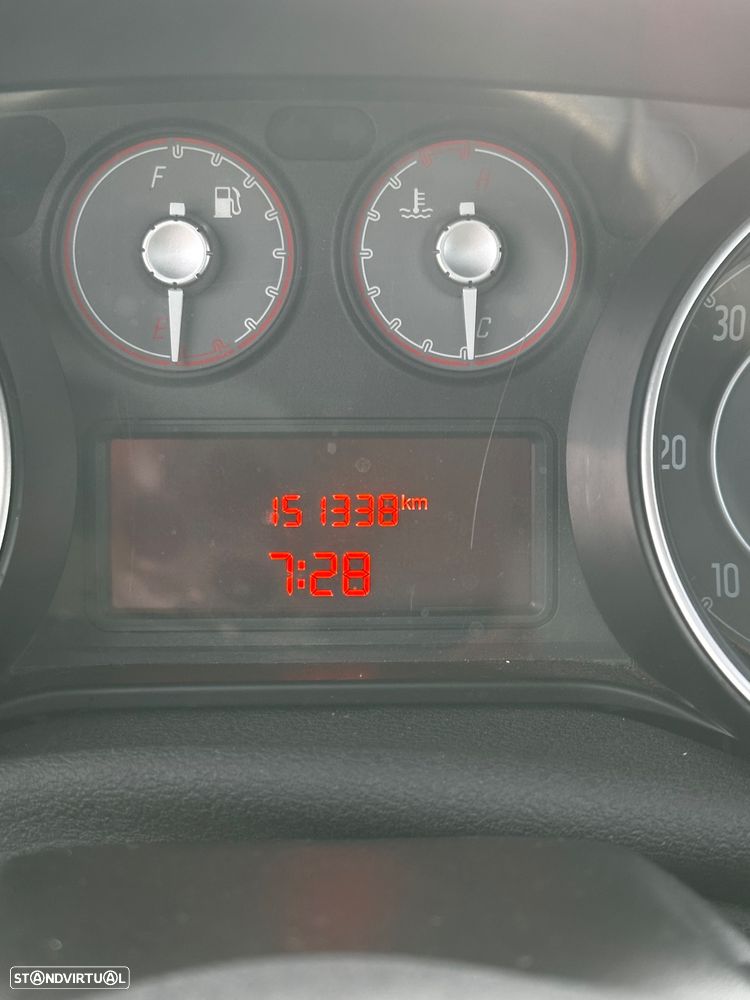 Fiat Punto 1.3 M-Jet Easy Start&Stop - 25