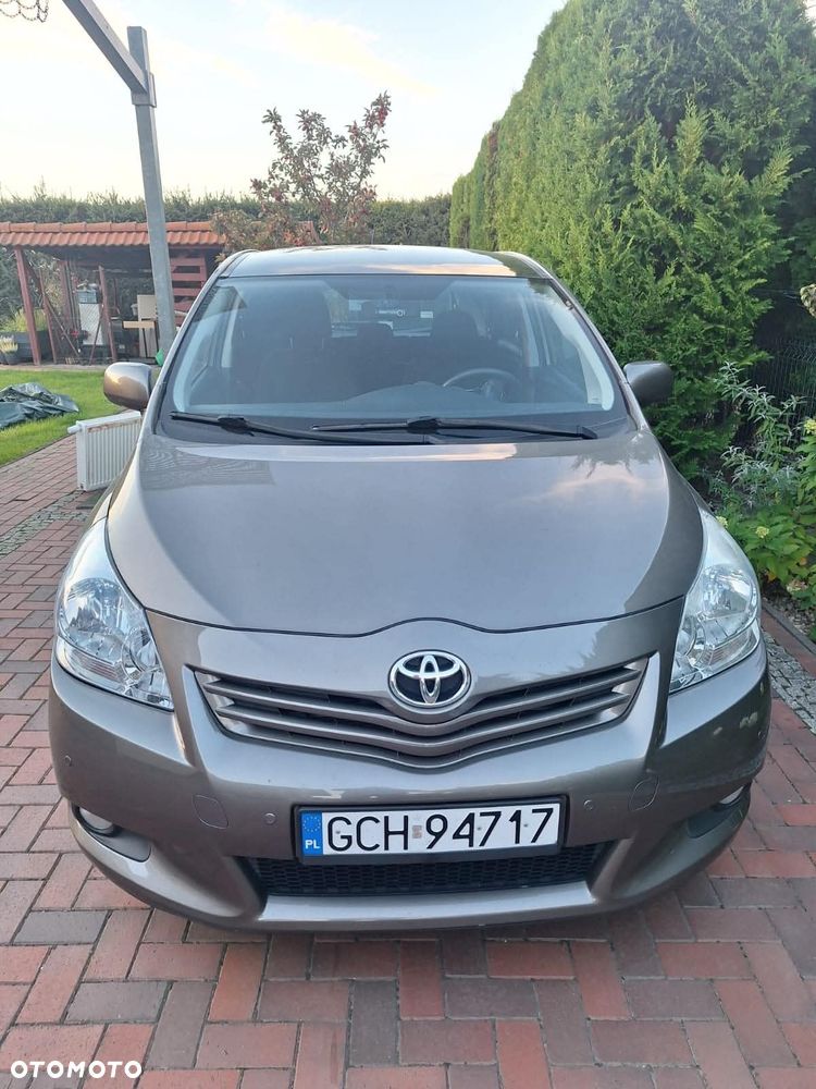 Toyota Verso - 6