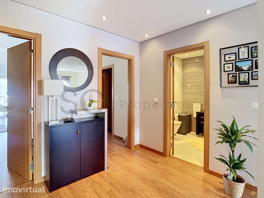 Apartamento T2 com arrecadação, excelentes áreas, Fernão Ferro - Grande imagem: 4/44